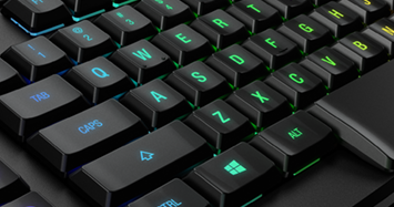 The SteelSeries Apex M800 Seeks a World After Cherry Switches