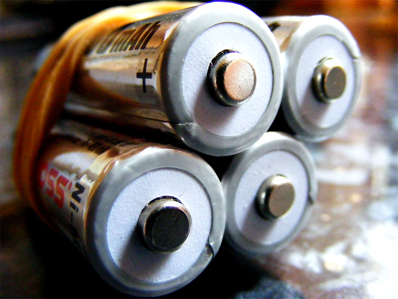 Scientists push battery recharging tech to new heights