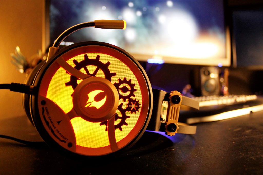 bloody_m660_chronometer_gaming_headset_desktop_left_side_resized