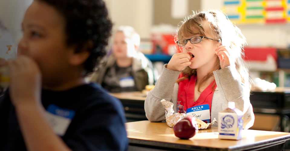 Newegg Aims to Deliver 750,000 Meals to Students with No Kid Hungry®