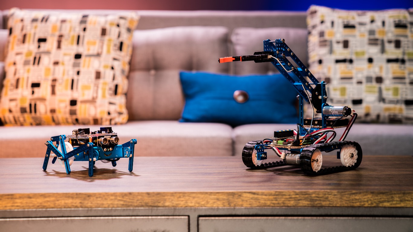 STEM Educational Robots Tap Kids into Coding in a Fun Way