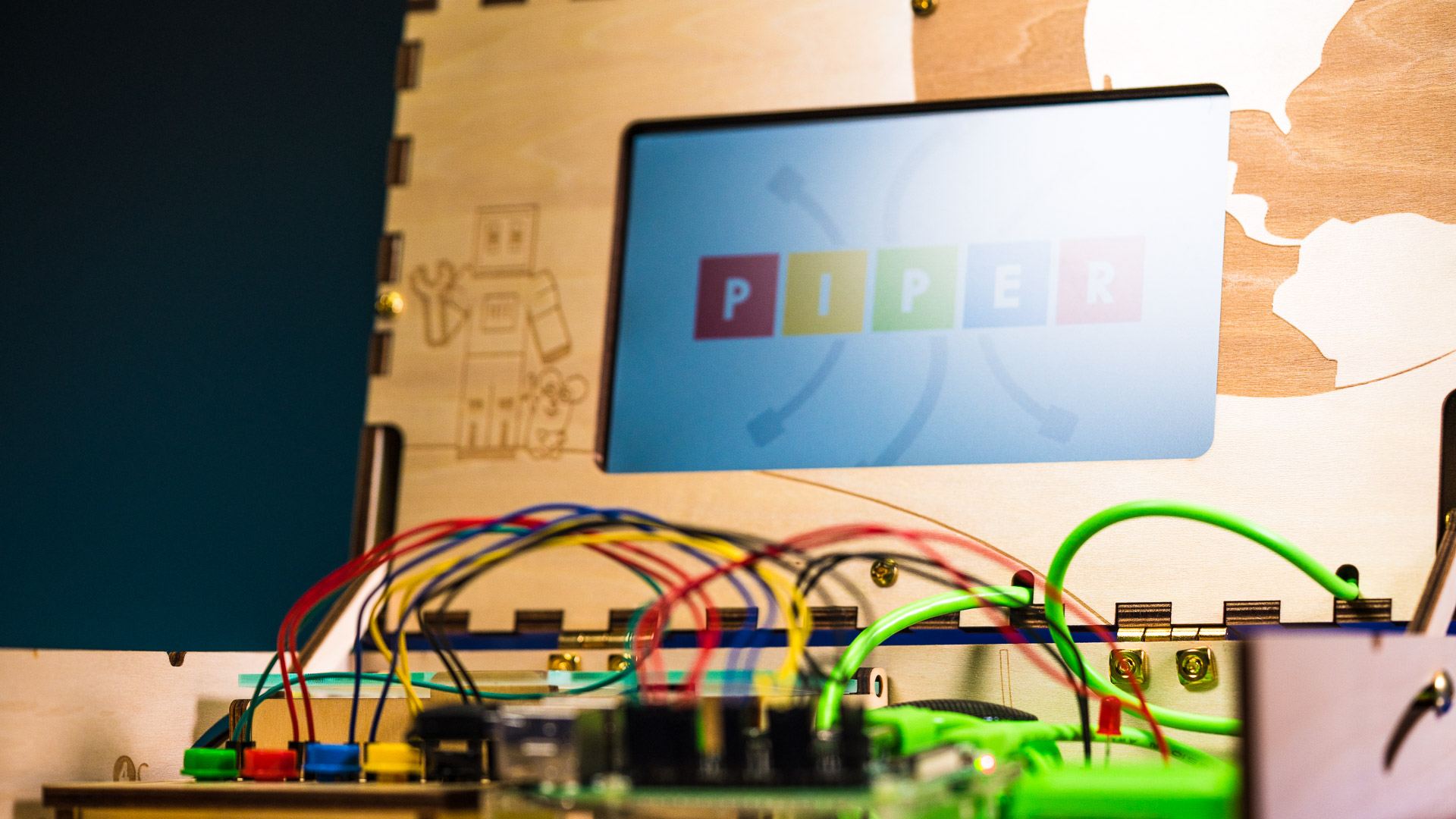 Piper Trains Young Coders with a DIY Computer Kit for Kids