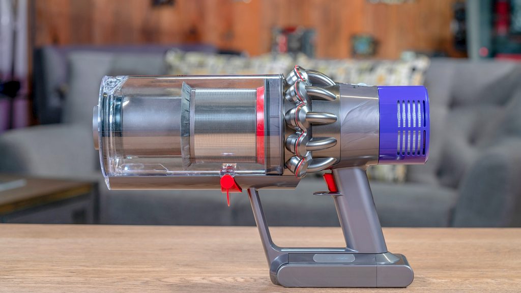 Dyson, home tech, stick vacuum, cordless vacuum, cleaning