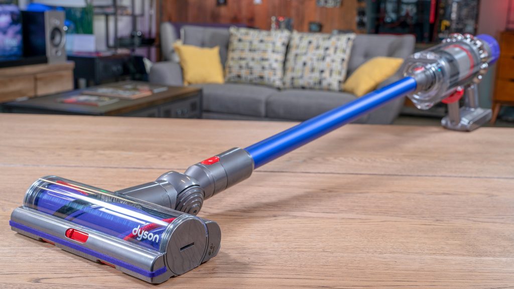 Dyson, home tech, stick vacuum, cordless vacuum, cleaning