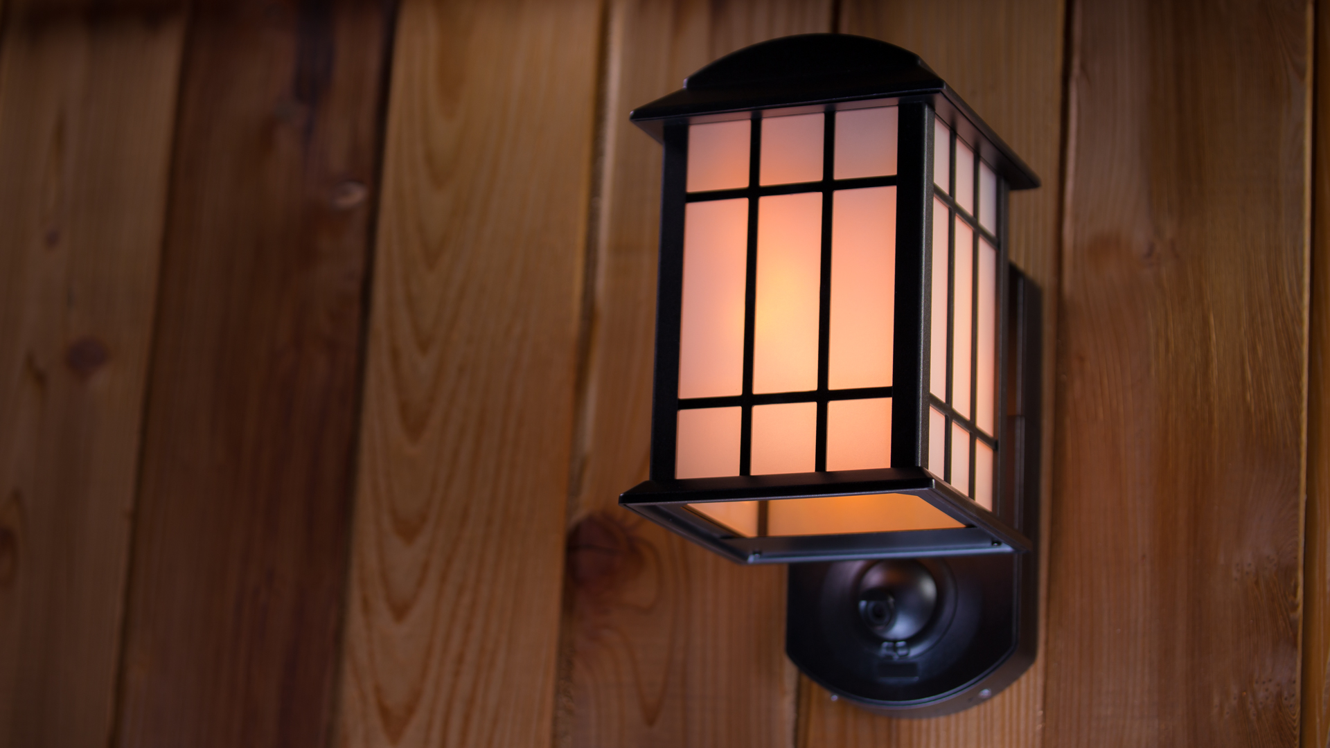 The Maximus smart security light is a jack-of-all-trades for automated surveillance