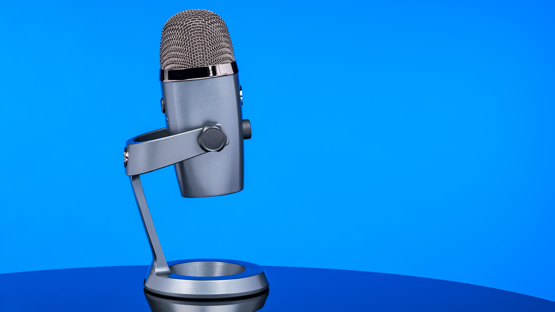 The 2018 Newegg Insider Gift Guide: Streaming Essentials and Accessories