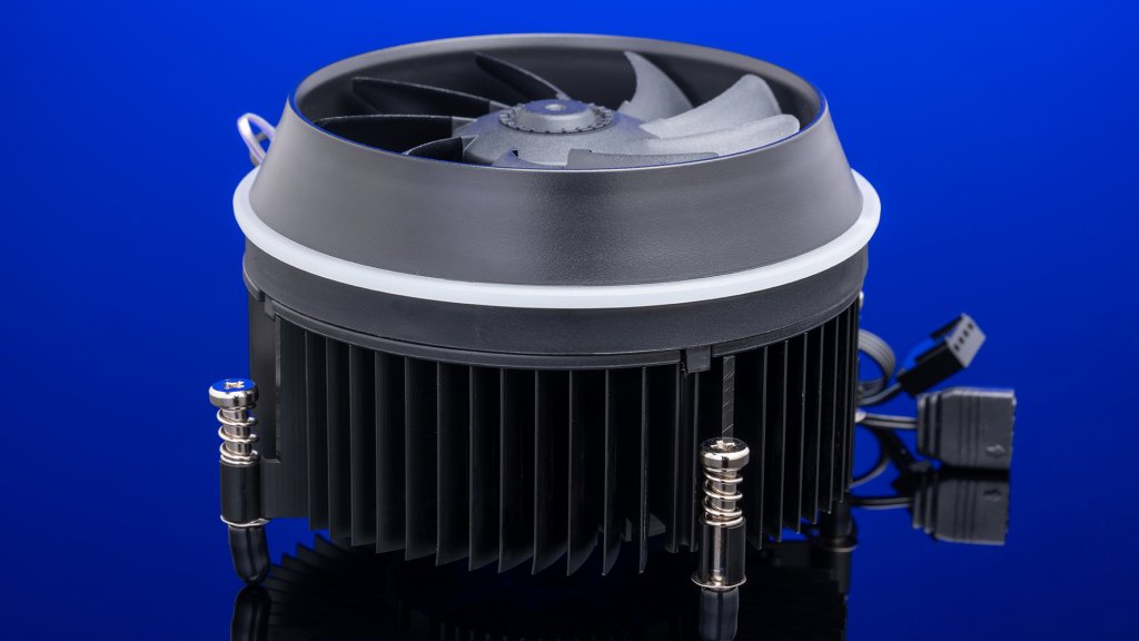 Aigo's darkFlash CPU cooler leverages a 25-yr history of PC components manufacturing to deliver performance in a small package.