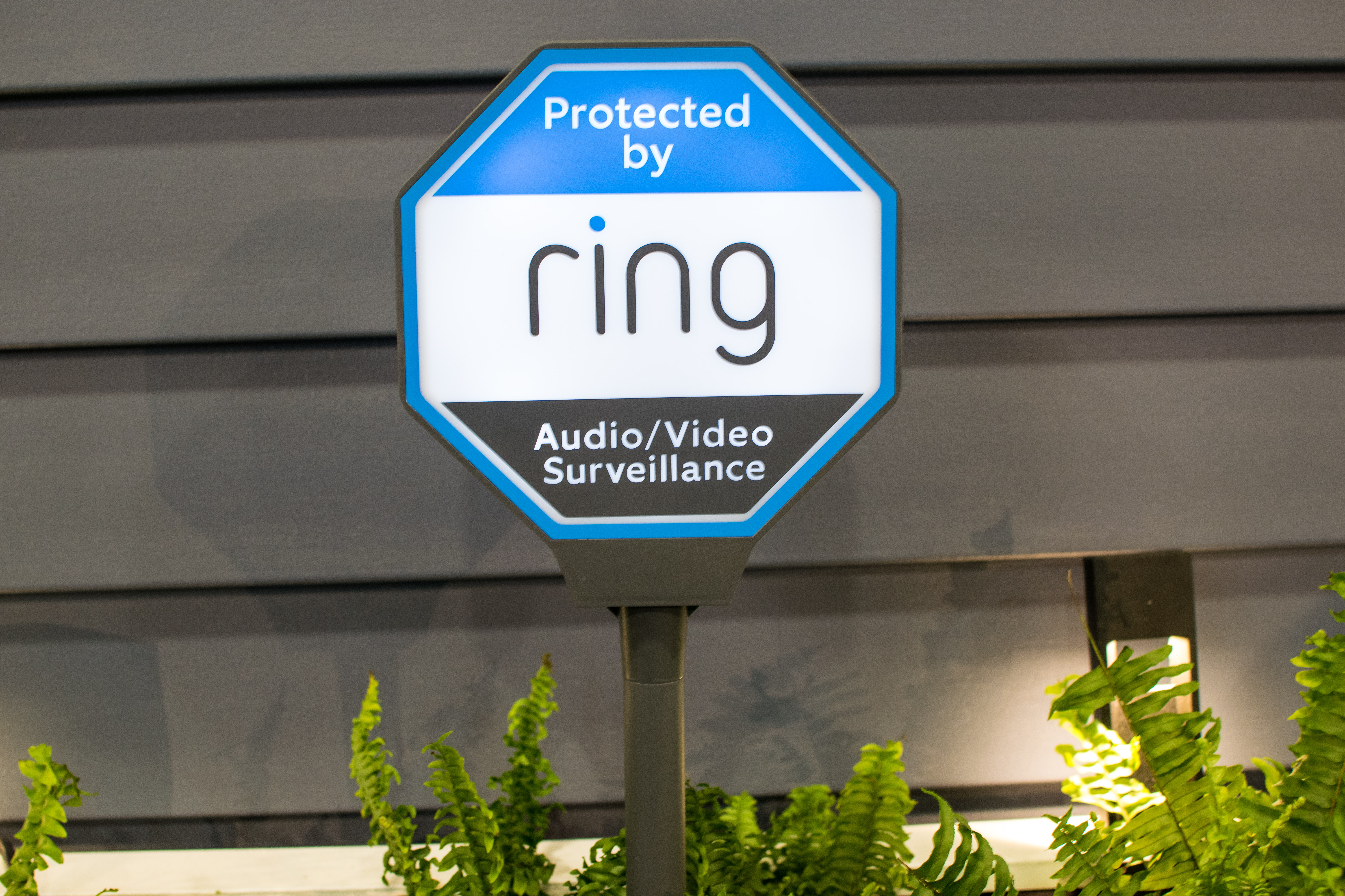 CES 2019: Smart Home security takes center stage with automated locks, cameras and outdoor lighting