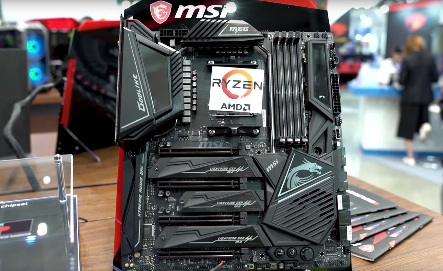 MSI at Computex 2019: X570 Godlike, GT76 Titan, and world’s first curved case