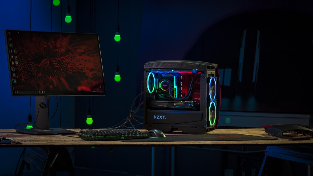 How to build a mini desktop PC for your dorm