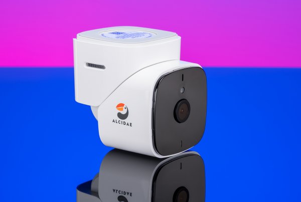 Alcidae Garager 2 – A Step-Above Smart Garage Opener