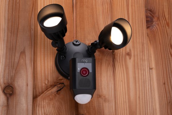 Product Overview: Ring Floodlight Cam – Full 1080p Security Control