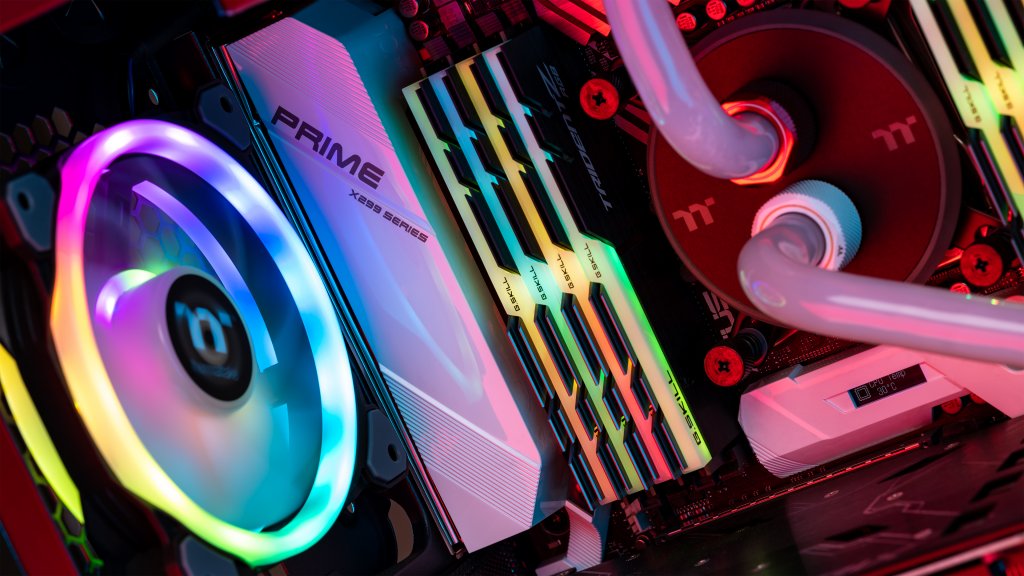 PC hardware tech wallpaper