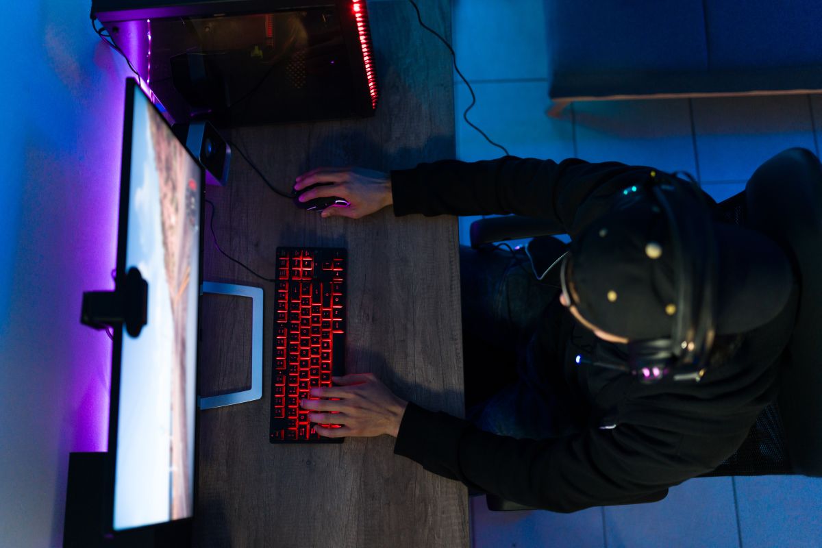 Boost Your Desktop Gaming Experience With Bias Lighting