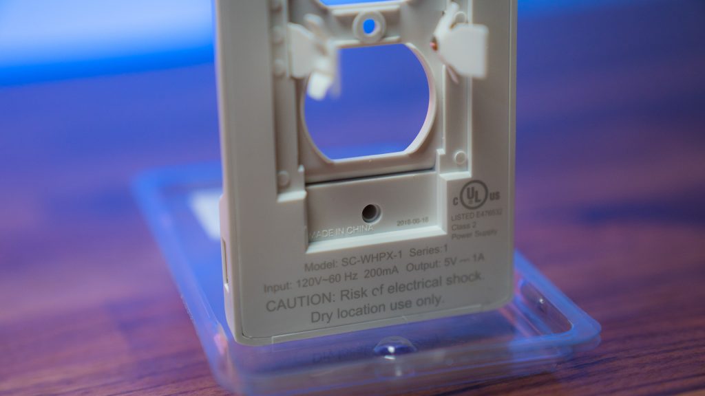 Safety sliders on outlet covers prevent children from accessing the electrical socket, while light switch applications give a nice night light for bathrooms and hallways.