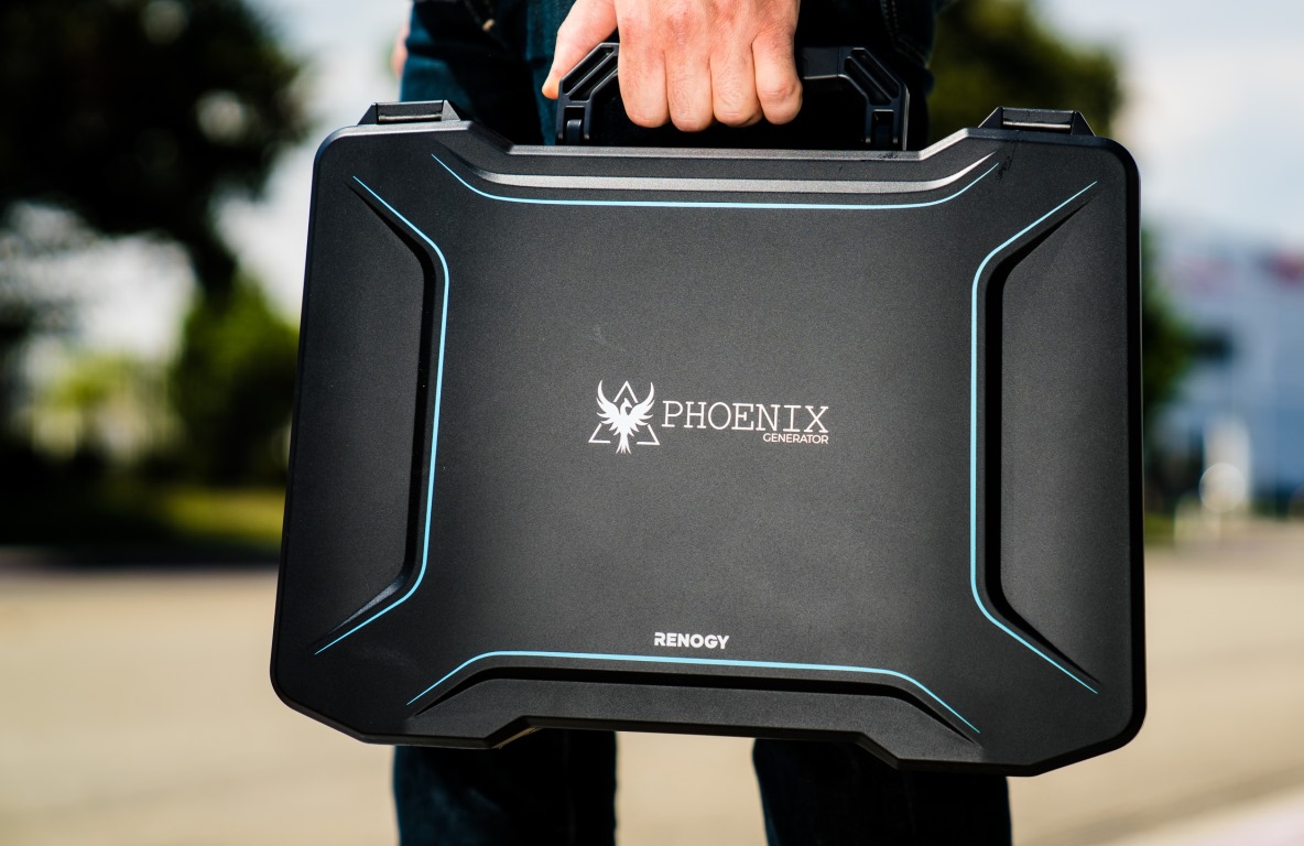 Phoenix Solar Generator- Portable and sleek