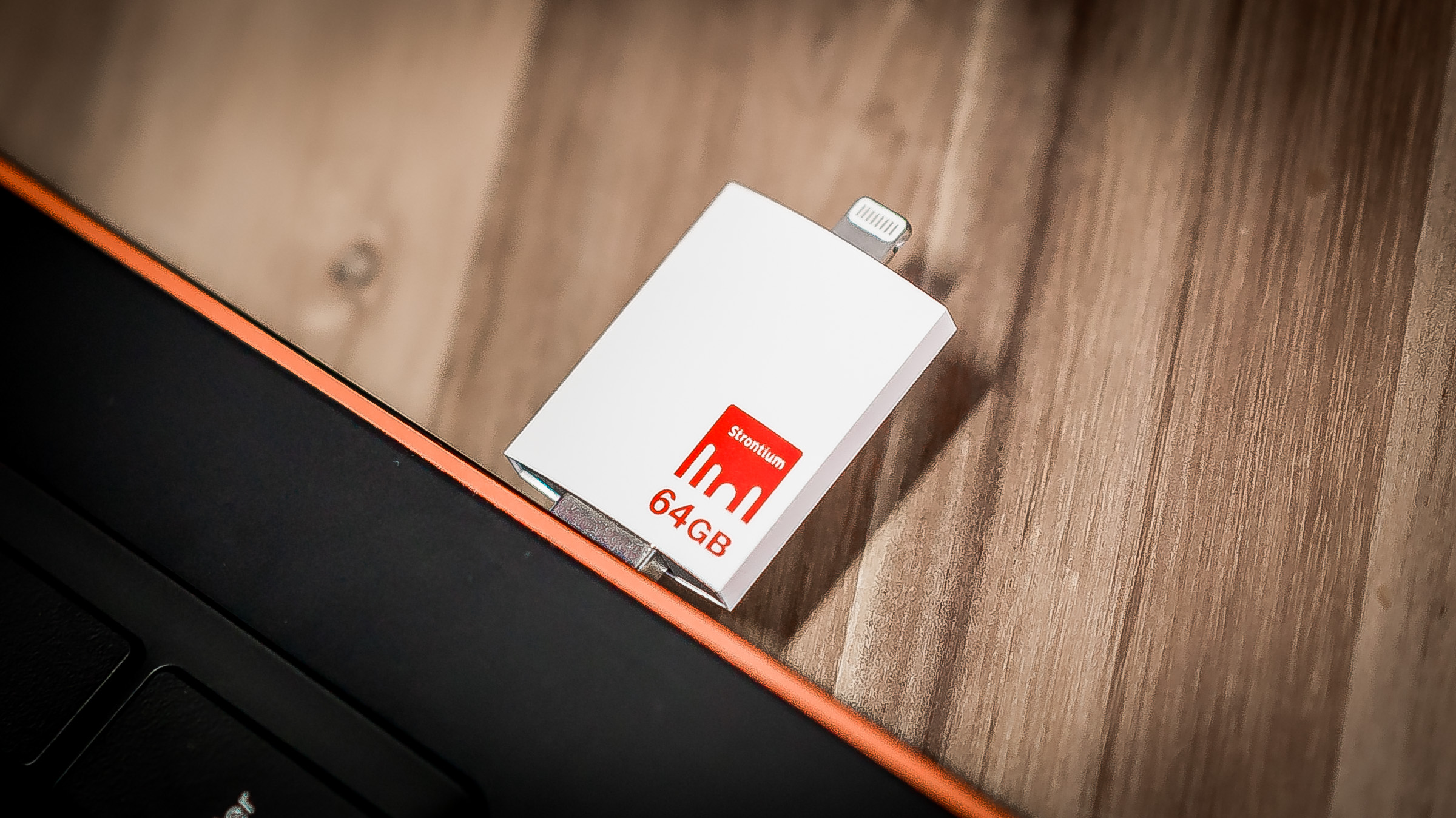 strontium-usb-drive-review-1